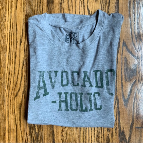 Modern Lux Tops - 〰️Avocado Holic T-Shirt〰️